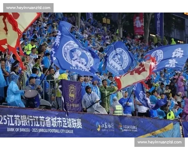南通主场紧急扩容 9000 座迎首秀,2 万席位见证苏超黑马崛起 南通主场紧急扩容 9000 座迎首秀,2 万席位见证苏超黑马崛起